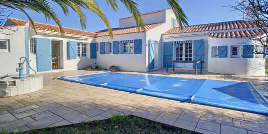 ENTRE LE CENTRE ET LA PLAGE – JOLIE VILLA EN TRES BON ETAT A