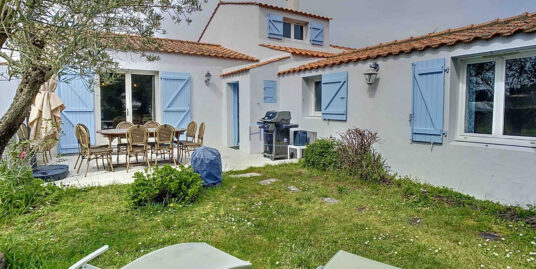 A 200m DE LA MER – JOLIE VILLA AVEC 4 CHAMBRES EN PARFAIT ET