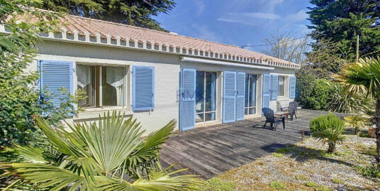 A 150m DE LA PLAGE DE LUZERONDE – MAISON SUR UN BEAU TERRAIN