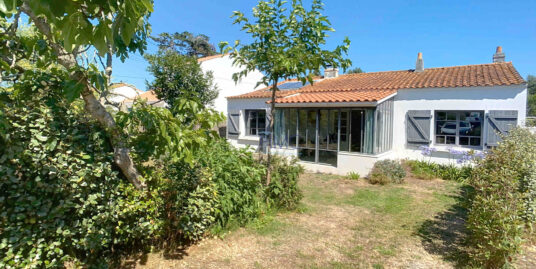 A 2 PAS DES ELOUX ET DE LA MER – MAISON A RAFRAICHIR AVEC 4