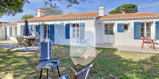 PLEIN CENTRE DU BOURG – MAISON CONFORTABLE AVEC 4 CHAMBRES