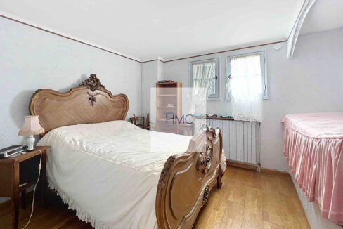 https:__honorairesmoinschers.staticlbi.com_wa_images_biens_2_2a14feb578f8a0df0d53138b71674a63_photo_e1f71c99d3e686e7cc7cd08062b230e7.jpg