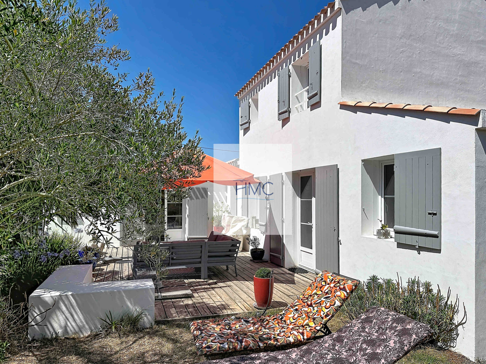 PROCHE PLAGE DE L’OCEAN – MAISON 4 CHAMBRES PLEIN DE CHARME
